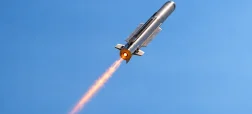 شرکت Raytheon تنها در ۱۵ ماه نسل جدید رهگیر ضدپهپادی Coyote را آزمایش کرد