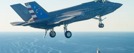جنگنده F-35C برای نخستین بار روی ناو هواپیمابر جان اف. کندی آمریکا فرود آمد + ویدیو