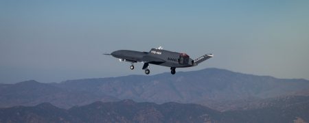 نخستین پرواز کاملاً خودکار جنگنده بدون سرنشین YFQ-48A Talon Blue انجام شد