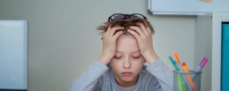 تست ADHD برای کودکان؛ چطور بفهمیم رفتارهای فرزندمان نیاز به بررسی تخصصی دارد؟