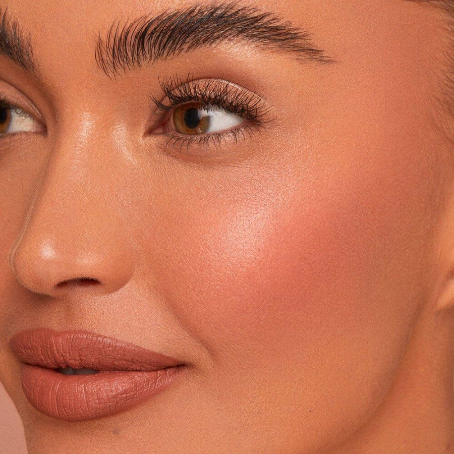 رنگ رژگونه پاییزی