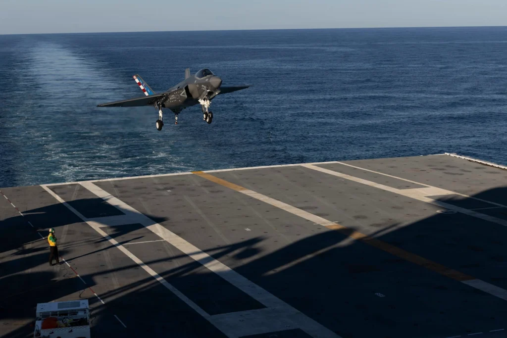 فرود جنگنده اف-۳۵ روی ناو هواپیمابر جان اف کندی برای اولین بار