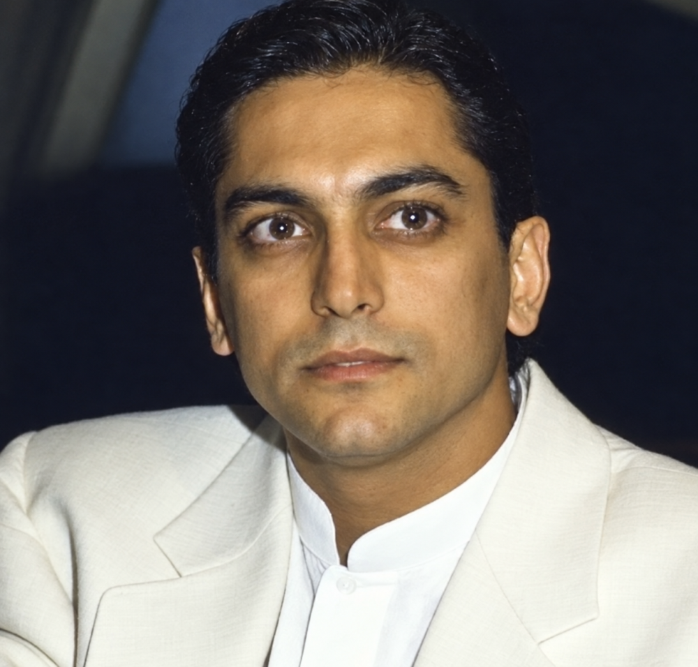 جوانی سیاوش شمس