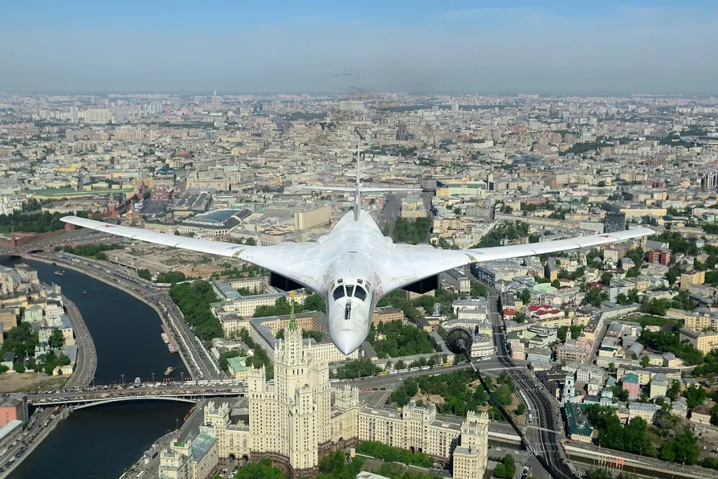روسیه زیرساخت‌های صنعتی برای تولید دوباره بمب‌افکن مافوق صوت Tu-160 را احیا کرد