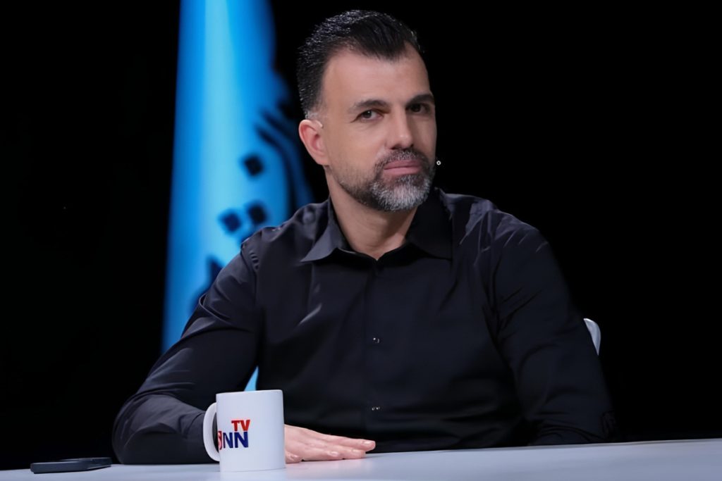 یاسر همرنگ