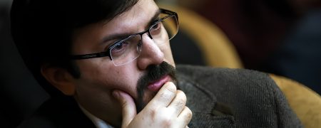 یاشار سلطانی: «نماینده مردم قم درگیر حفاری برای پیدا کردن آثار تاریخی و گنج است»