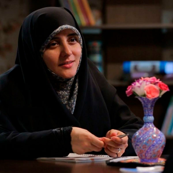 زینب ابوطالبی مجری شبکه افق